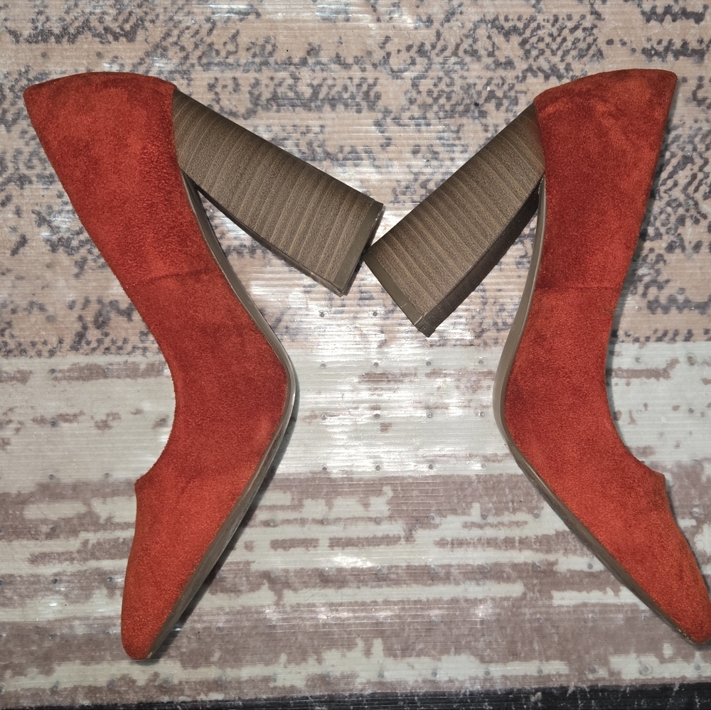 Call it Spring suede block heel - Picture 2 of 11